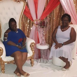 Meet your Posher, Ellen